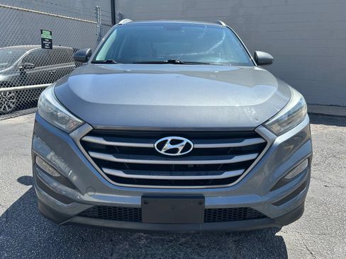 Used 2016 Hyundai Tucson SE w/ Option Group 02 FWD image 7