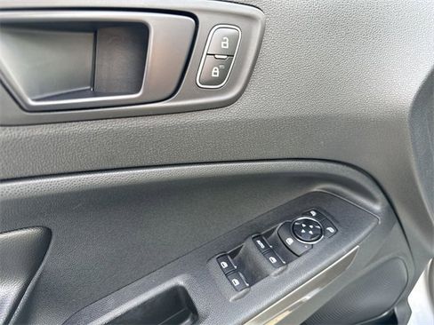 Used 2021 Ford EcoSport SES image 23