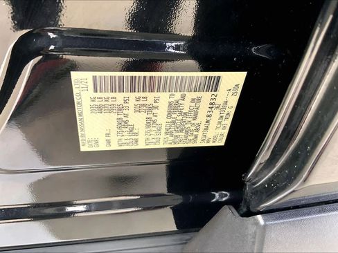 Used 2021 Nissan Rogue SV image 36