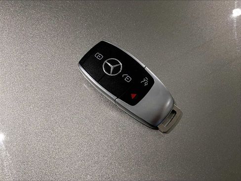 Used 2020 Mercedes-Benz GLE 350 4MATIC image 35