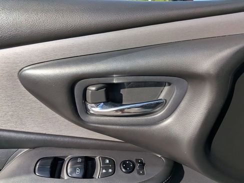 Used 2020 Nissan Murano SV w/ Cargo Package AWD/4WD image 12