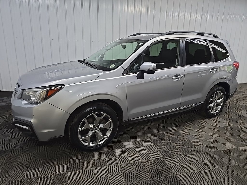 Used 2017 Subaru Forester 2.5i Touring AWD/4WD image 6