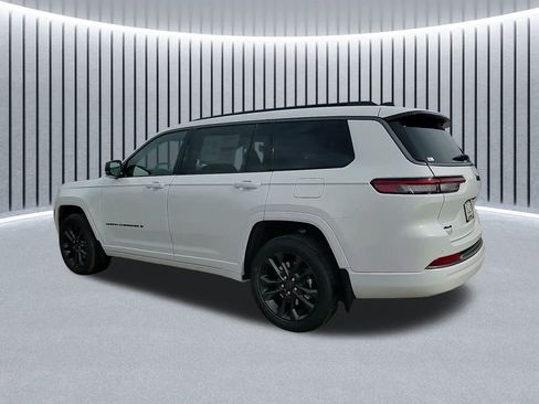 New 2026 Jeep Grand Cherokee L Limited image 12