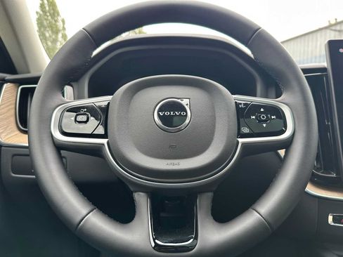 Used 2026 Volvo XC60 B5 Plus w/ Climate Package AWD/4WD image 24
