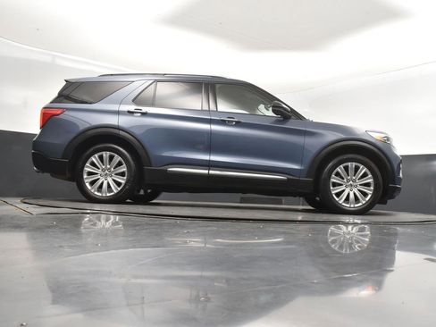 Used 2021 Ford Explorer Limited w/ Equipment Group 301A image 37