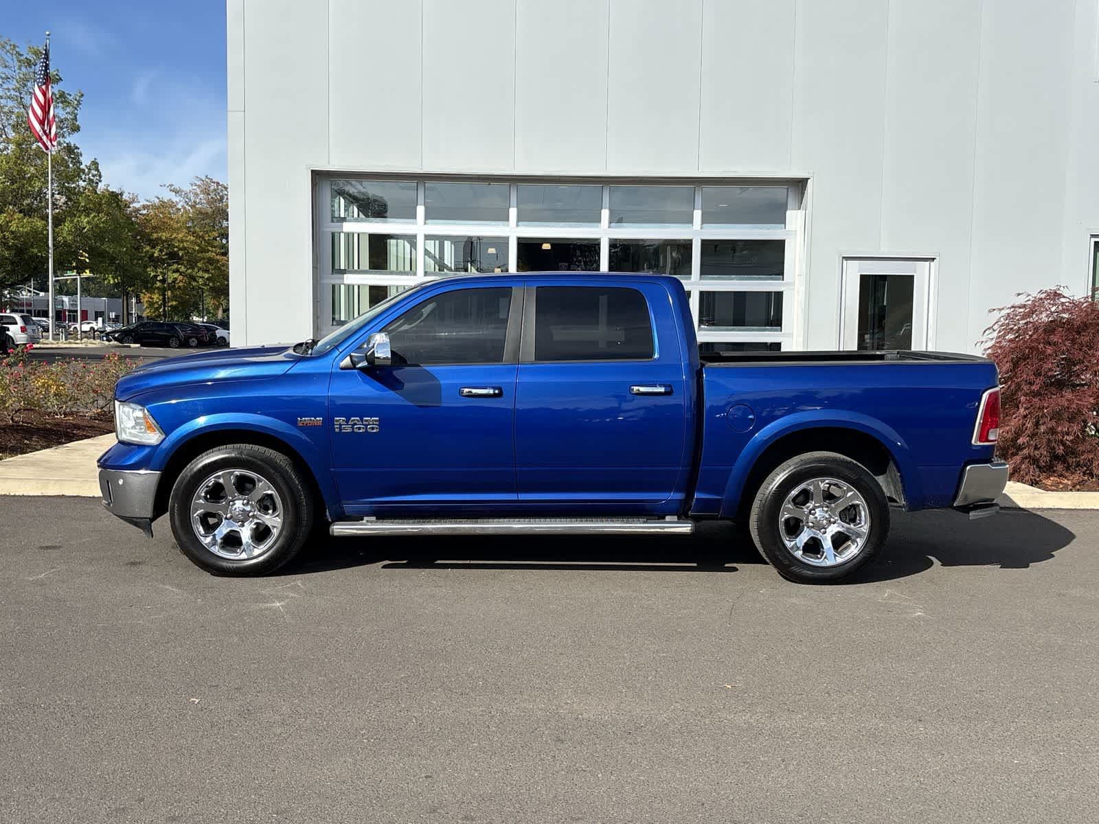 Used 2014 RAM 1500 Laramie w/ Trailer Tow Group AWD/4WD image 2