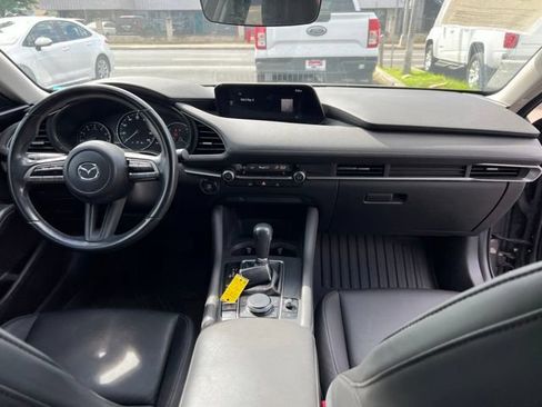 Used 2021 MAZDA MAZDA3 s FWD image 8