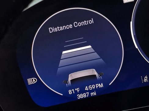 Used 2025 Porsche Macan 4S Electric w/ Premium Package AWD/4WD image 35