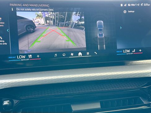 New 2026 BMW 330i Sedan w/ Convenience Package RWD image 11