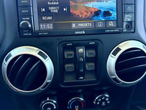 Used 2017 Jeep Wrangler Unlimited Sahara w/ Dual Top Group image 15