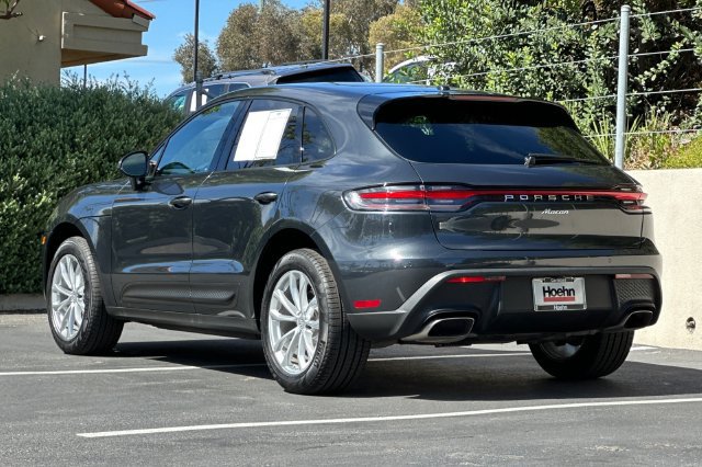 Used 2023 Porsche Macan AWD/4WD image 3