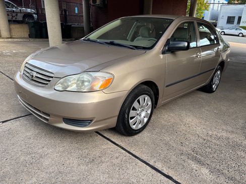 Used 2004 Toyota Corolla CE FWD image 1