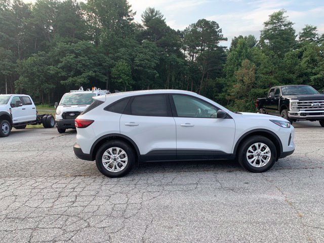 Used 2025 Ford Escape Active AWD/4WD image 10