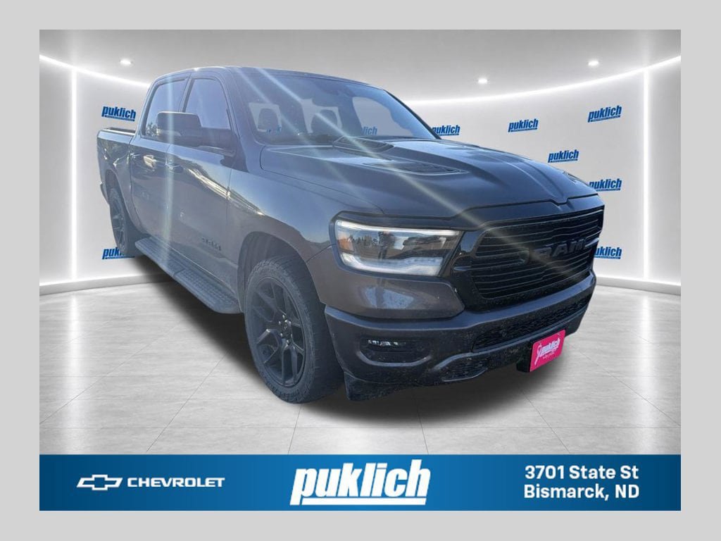 Used 2023 RAM 1500 Laramie AWD/4WD image 1