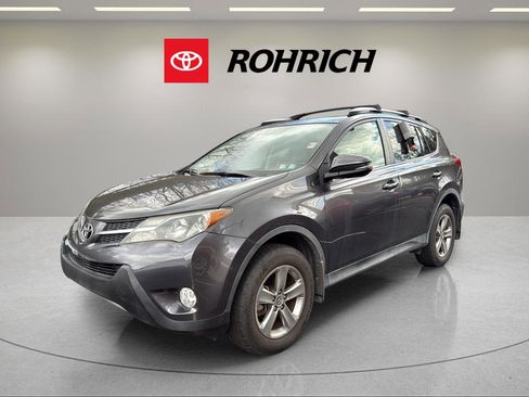 Used 2015 Toyota RAV4 XLE image 1