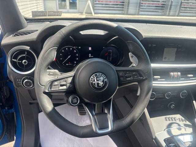Used 2025 Alfa Romeo Stelvio Sprint AWD/4WD image 42