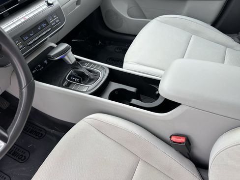 Used 2024 Hyundai Kona SEL image 21