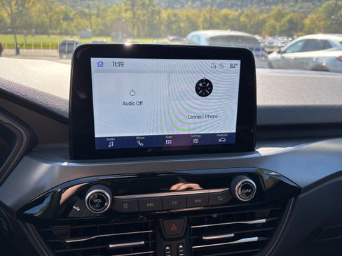 Used 2025 Ford Escape Active image 14