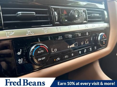 New 2026 Nissan Pathfinder Platinum AWD/4WD image 24
