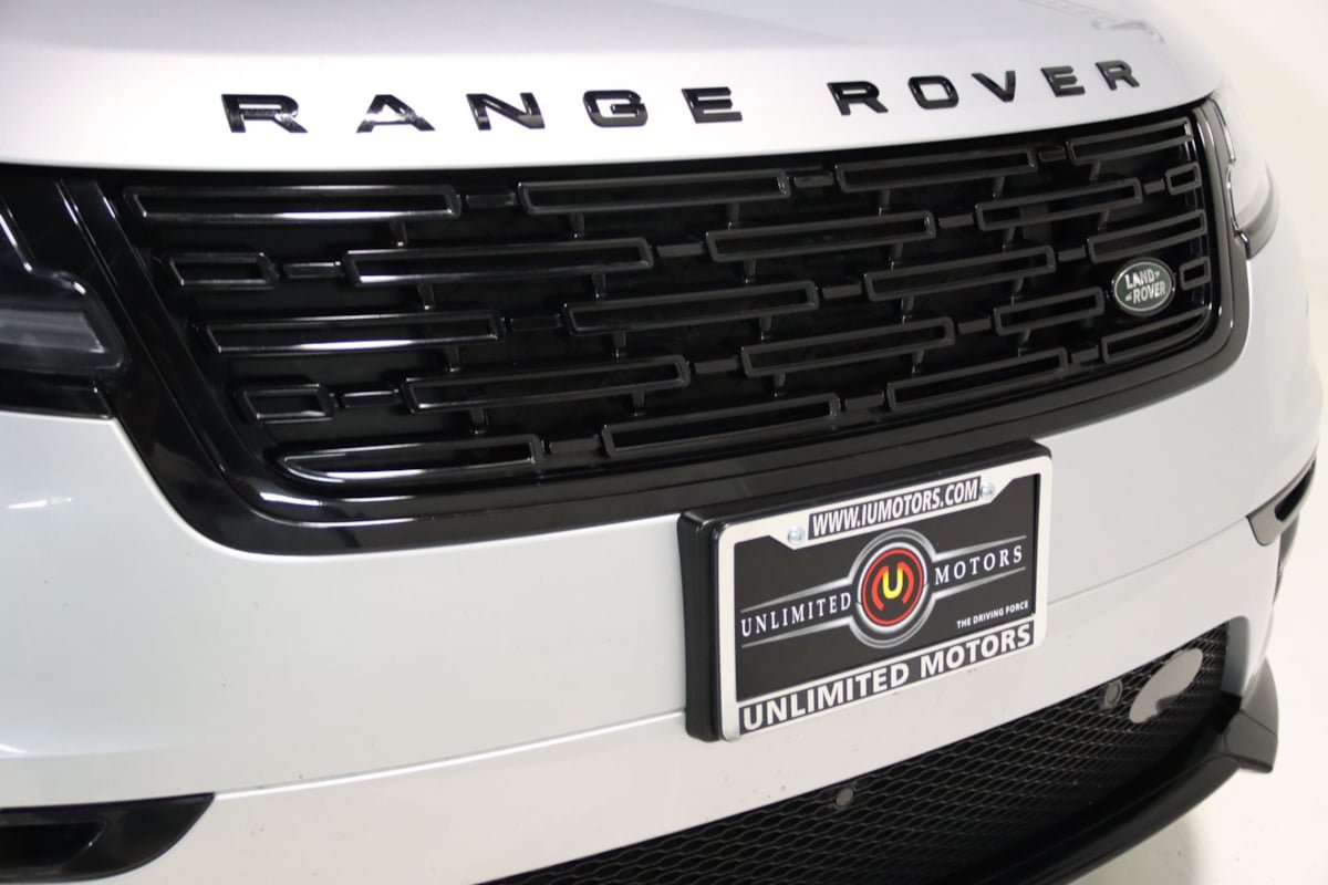 Used 2025 Land Rover Range Rover Velar Dynamic SE AWD/4WD image 24