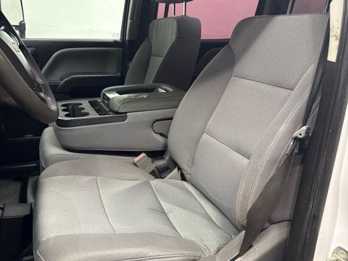 Used 2019 Chevrolet Silverado 2500 W/T AWD/4WD image 31