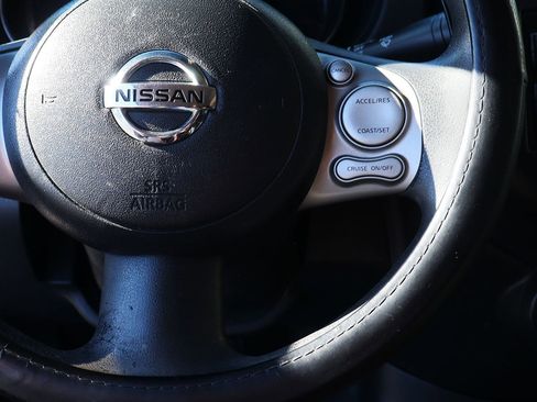 Used 2012 Nissan Versa SV image 50