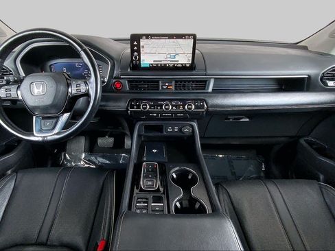 Used 2023 Honda Pilot Elite image 16