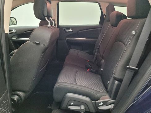 Used 2019 Dodge Journey SE w/ Connectivity Group FWD image 18