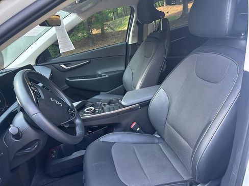 Used 2024 Kia EV6 Light RWD image 13
