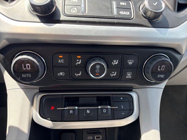 Used 2023 GMC Acadia SLT w/ Preferred Package FWD image 24