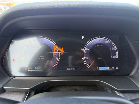 Used 2022 Jeep Grand Cherokee Limited w/ MOPAR Finishing Package AWD/4WD image 9