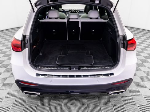 Used 2023 Mercedes-Benz GLC 300 4MATIC image 33