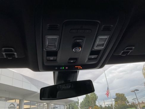 Used 2021 Chevrolet Tahoe RST image 25