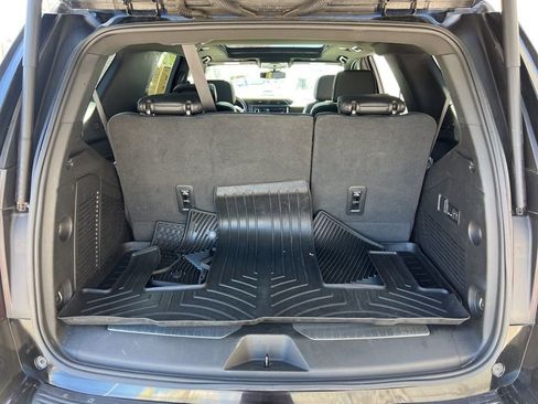 Used 2022 GMC Yukon Denali AWD/4WD image 29