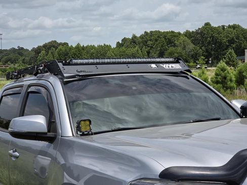 Used 2020 Toyota Tacoma TRD Off-Road AWD/4WD image 6