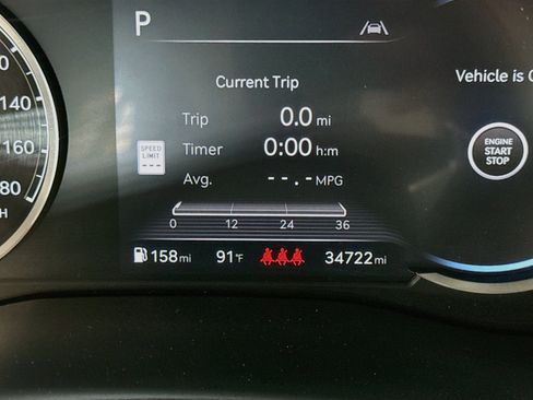 Used 2025 Genesis G70 2.5T RWD image 19
