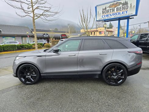 Used 2018 Land Rover Range Rover Velar R-Dynamic HSE AWD/4WD image 9
