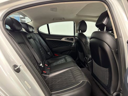 Used 2019 Genesis G70 2.0T Advanced w/ Dynamic Package image 31