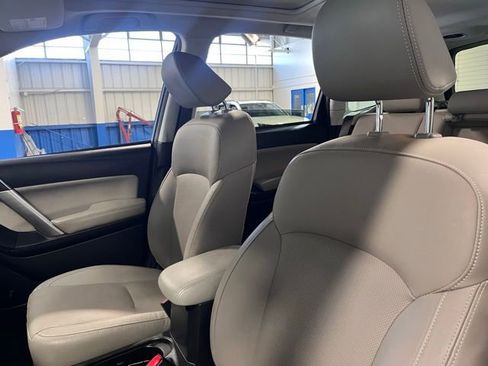 Used 2017 Subaru Forester 2.5i Limited w/ Popular Package #2 image 22