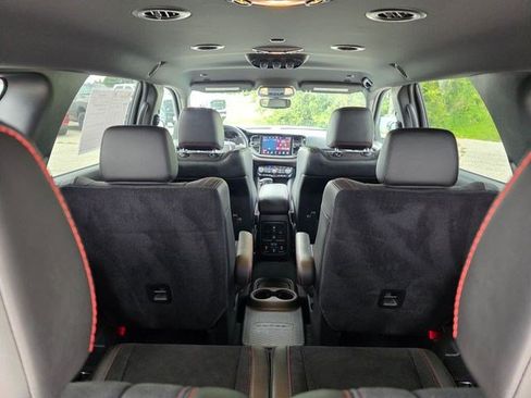 Certified 2024 Dodge Durango R/T w/ Tow 'N Go Package AWD/4WD image 11