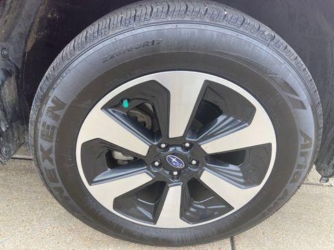 Used 2018 Subaru Forester 2.5i Premium AWD/4WD image 28