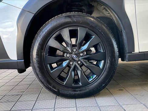 Used 2024 Subaru Outback Onyx Edition image 32