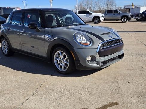 Used 2018 MINI Cooper S image 8