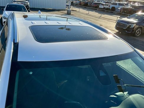 Used 2021 Buick Enclave Avenir w/ Avenir Technology Package image 12