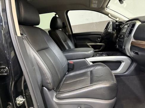 Used 2018 Nissan Titan SL w/ Chrome Package AWD/4WD image 55