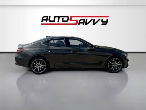 Used 2022 Genesis G70 3.3T image 8