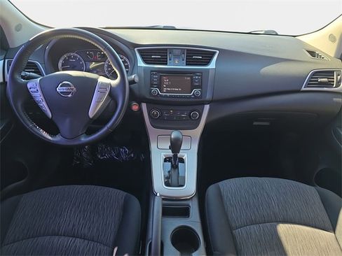 Used 2015 Nissan Sentra SV image 10