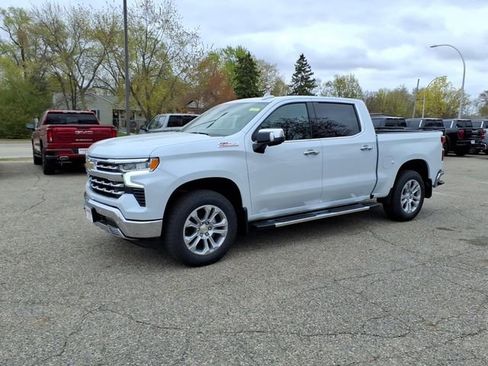 New 2026 Chevrolet Silverado 1500 LTZ w/ LTZ Premium Package AWD/4WD image 8