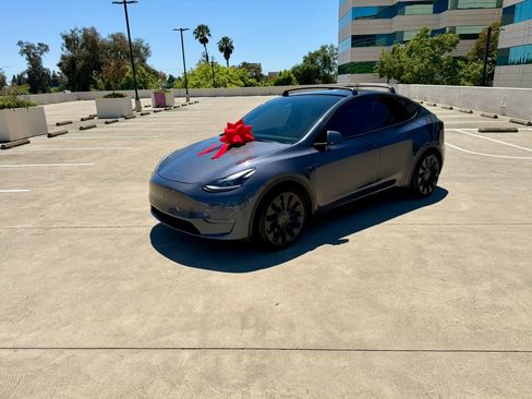 Used 2022 Tesla Model Y Performance AWD/4WD image 20