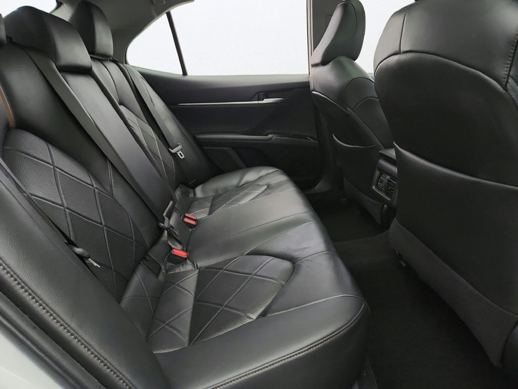 Used 2018 Toyota Camry XLE w/ Audio Package FWD image 28
